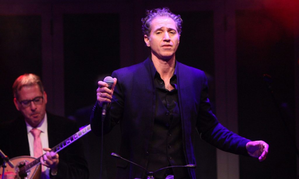 Ευχάριστα νέα για τον Δ.Κόκοτα: Ανακτά κάποιες από τις αισθήσεις του – Αποκρίνεται στα πρώτα ερεθίσματα