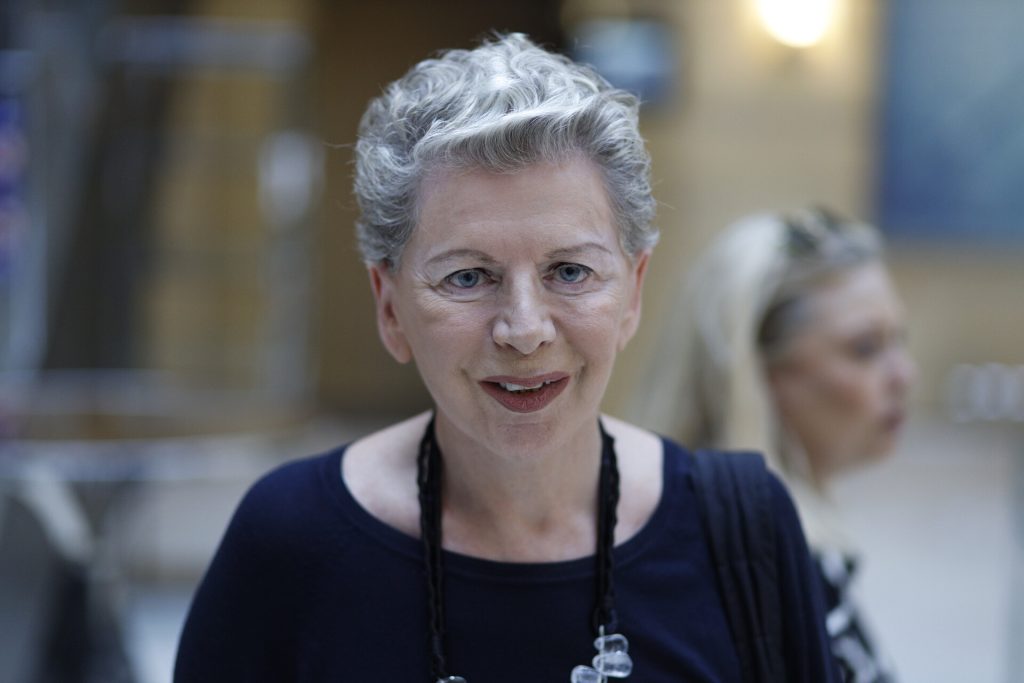 Η Μ.Γκραμπόφσκι προσφεύγει στη Δικαιοσύνη κατά της Ε.Ακρίτα – Η ΝΔ ζητά άρση ασυλίας της βουλευτού του ΣΥΡΙΖΑ