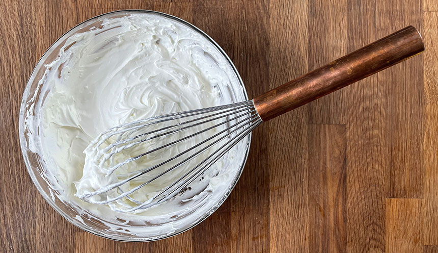 Κρέμα γάλακτος: Είναι τελικά τόσο παχυντική όσο νομίζουμε;