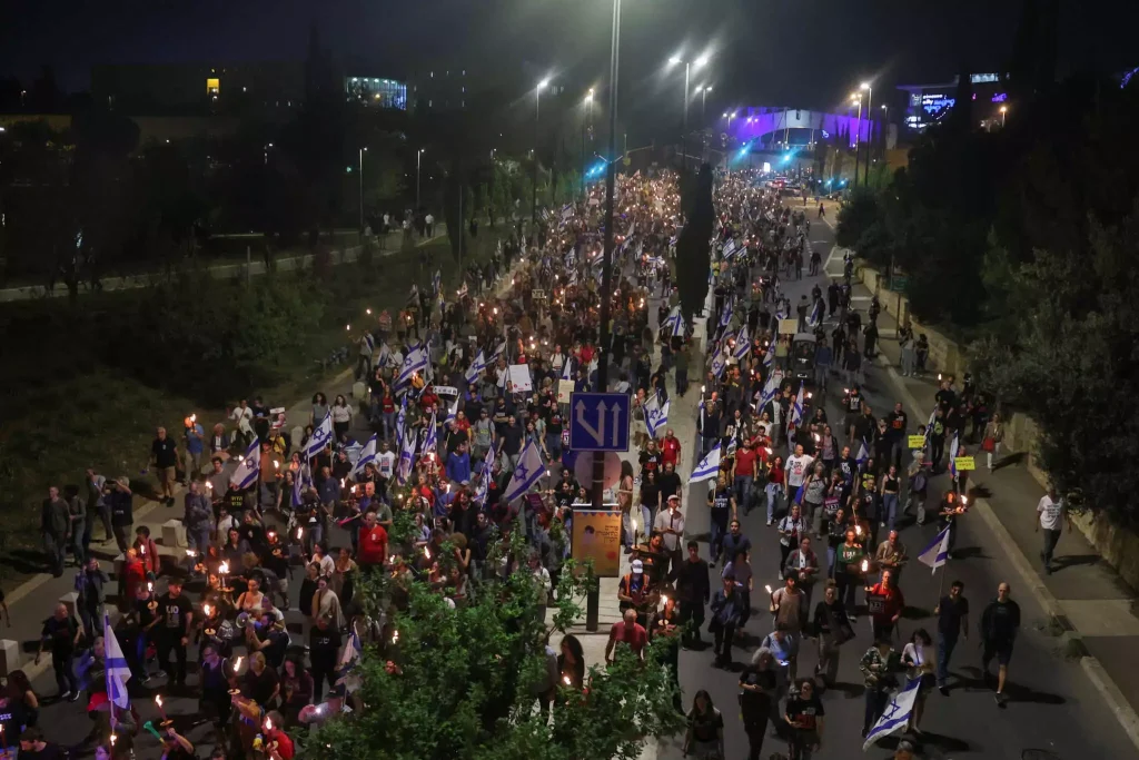 Ισραήλ: Νέες μαζικές διαδηλώσεις κατά του M.Νετανιάχου – «Πρόδωσες τον λαό σου» (φωτο) 