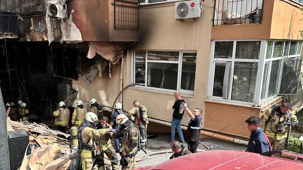 Φονική πυρκαγιά σε κτίριο στην Κωνσταντινούπολη: Συνελήφθησαν έξι άτομα