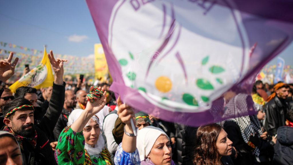 Τουρκία: Αναταραχή στην πόλη Βαν μετά την ακύρωση της εκλογής δημάρχου του φιλοκουρδικού κόμματος