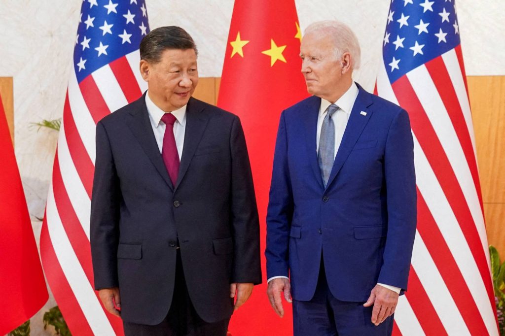 Επικοινωνία Τ.Μπάιντεν με τον Κινέζο ομόλογό του: «Οι ΗΠΑ δεν θέλουν Ψυχρό Πόλεμο με την Κίνα»