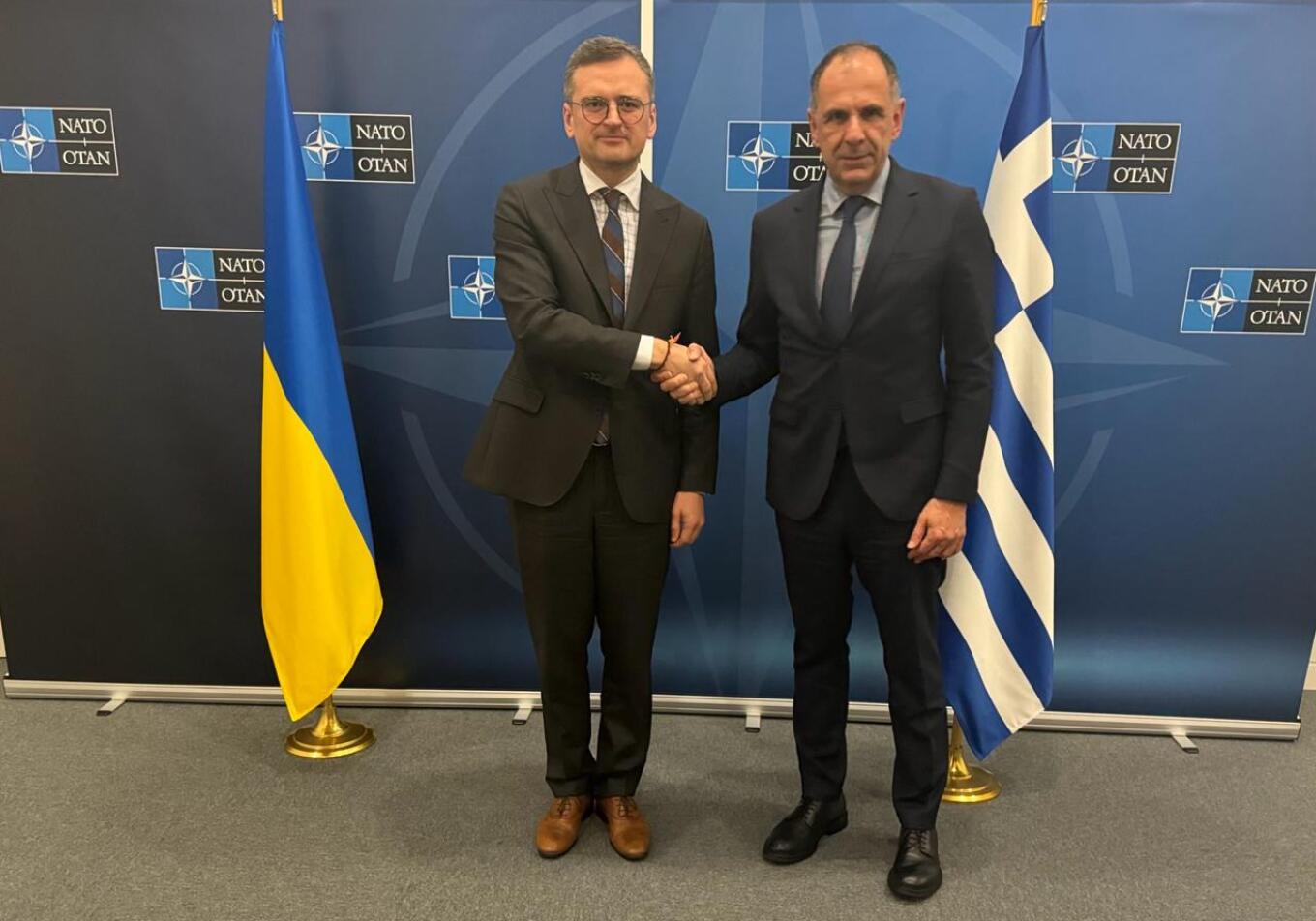 Συνάντηση Γ.Γεραπετρίτη – Ν.Κουλέμπα στις Βρυξέλλες στα πλαίσια της Συνόδου ΥΠΕΞ του ΝΑΤΟ