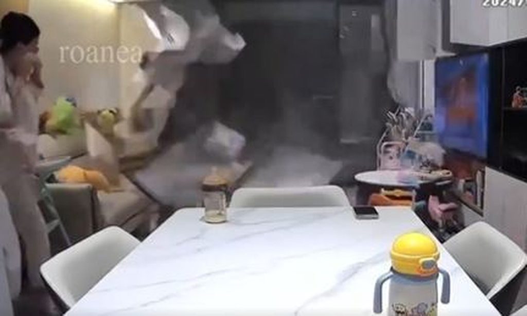 Σοκαριστικό βίντεο στην Κίνα: Σαρωτικοί άνεμοι παρέσυραν ανθρώπους στο κενό ενώ κοιμόντουσαν – Επτά νεκροί