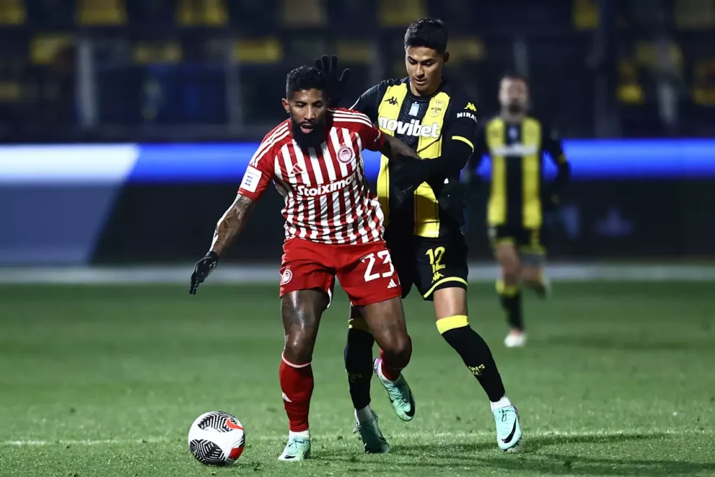 Ολυμπιακός – Άρης: Με 3-0 επικράτησαν οι «ερυθρόλευκοι» στον αγώνα για την 3η αγωνιστική των playoffs