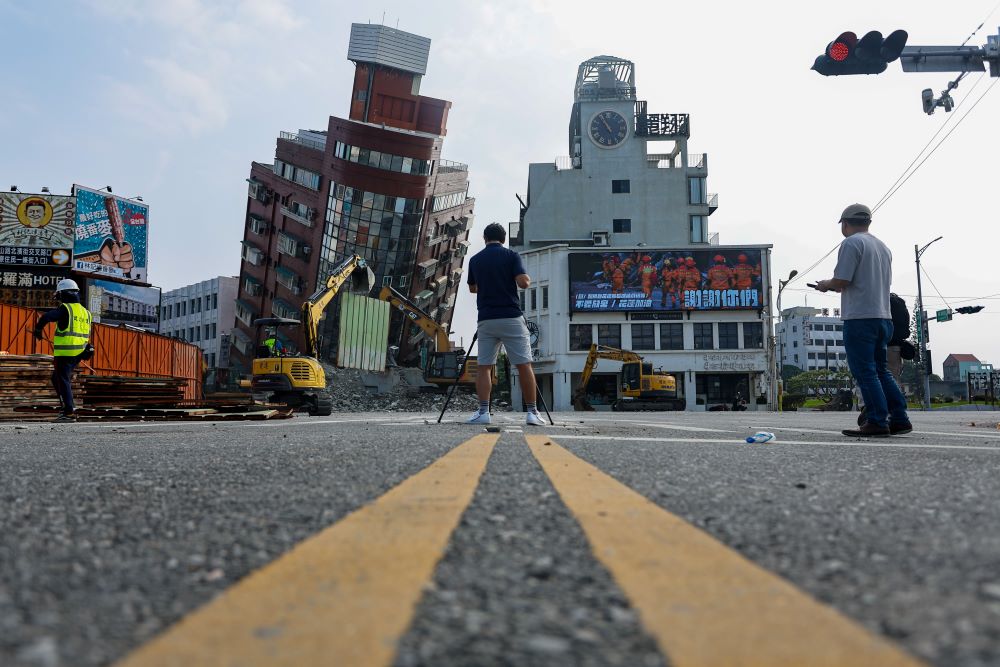 Σεισμός στην Ταϊβάν: Δεκάδες οι διασώσεις – Εννέα νεκροί και πάνω από 1.000 τραυματίες μέχρι στιγμής