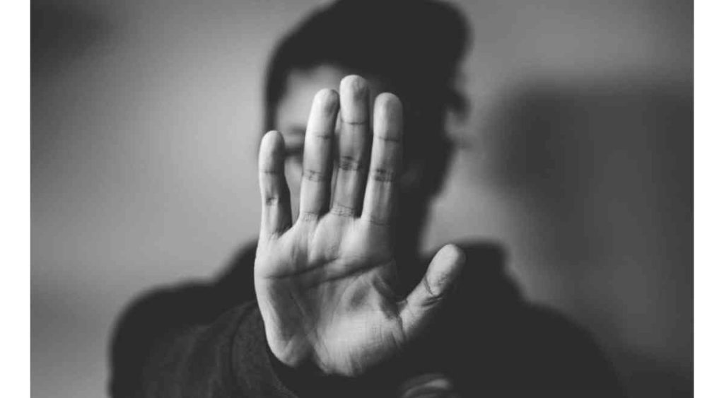 141 περιστατικά ενδοοικογενειακής βίας σε ένα 24ωρο – 73 συλλήψεις