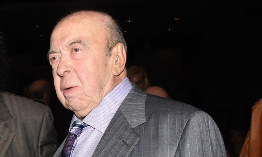 Πλήθος καλλιτεχνών στην κηδεία του Γ.Καραγιάννη