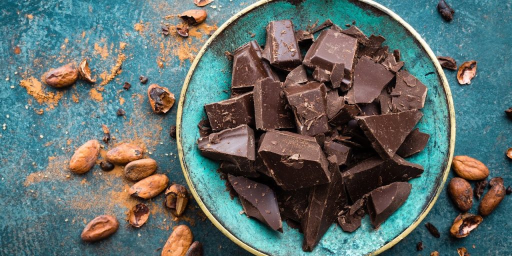 Μαύρη σοκολάτα: Τα σημαντικότερα οφέλη της για την υγεία μας