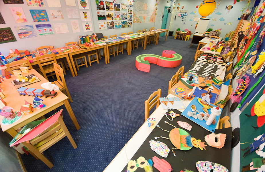 Αλεξανδρούπολη: Βρεφονηπιοκόμος φέρεται πως έδενε παιδιά σε καρέκλα και τα κλείδωνε σε αποθήκη  