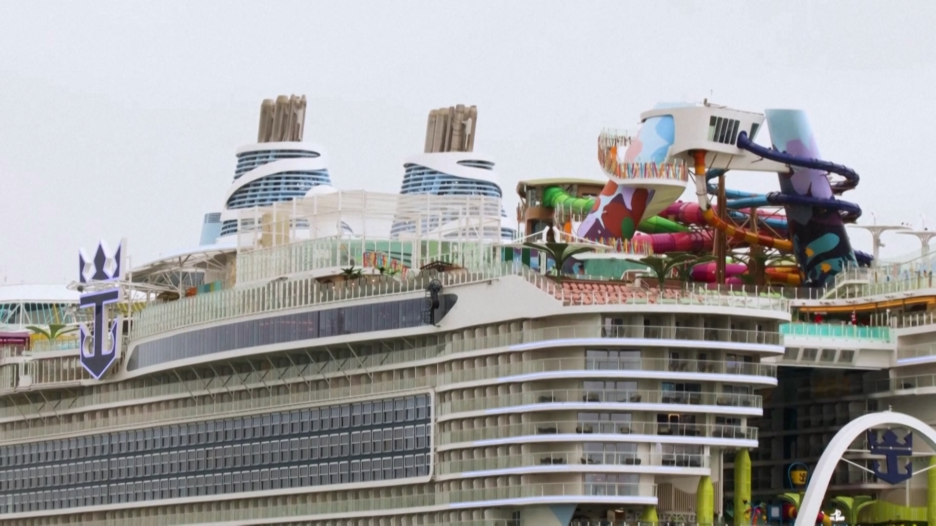 Τρομακτικό θέαμα σε κρουαζιέρα: 20χρονος υπό την επήρεια μέθης πήδηξε στο κενό και σκοτώθηκε