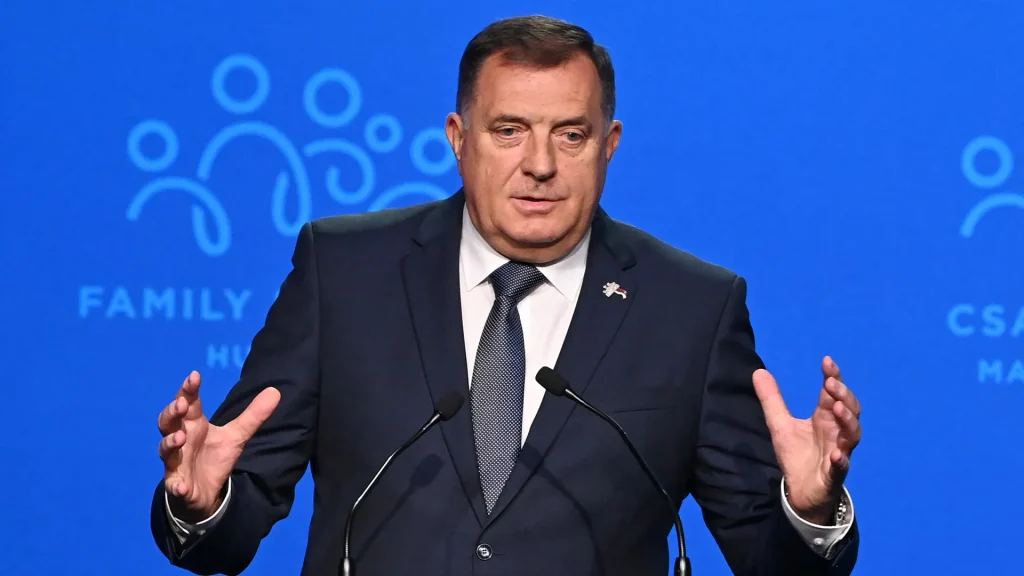 Πρόεδρος Σερβοβόσνιων: «Αν συνεχιστούν οι πιέσεις από τους Δυτικούς θα ανεξαρτητοποιηθούμε από την Βοσνία»