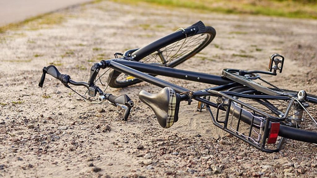 Πύργος: 62χρονος εντοπίστηκε νεκρός δίπλα στο ποδήλατό του