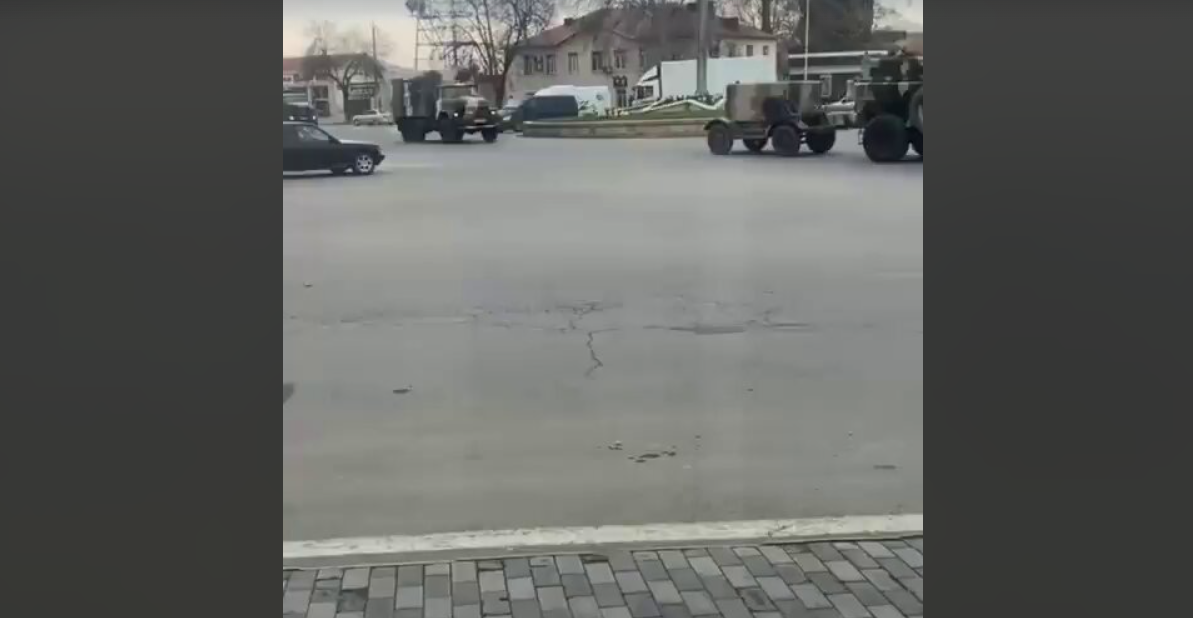 Αρμενία: Το Αζερμπαϊτζάν συσσωρεύει στρατεύματα στα σύνορα