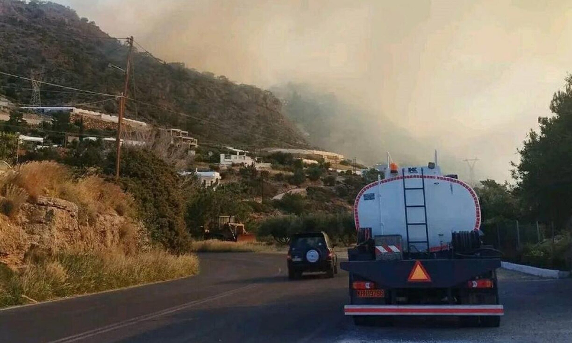 Κρήτη: Οριοθετήθηκε η φωτιά στην περιοχή Μαύρος Κόλυμπος Λασιθίου
