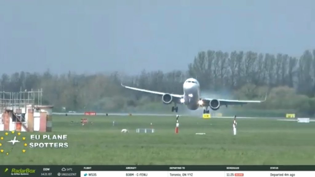 Δουβλίνο: Η τρομακτική στιγμή που αεροπλάνο αναπηδά λόγω σφοδρών ανέμων σε διάδρομο προσγείωσης (βίντεο)