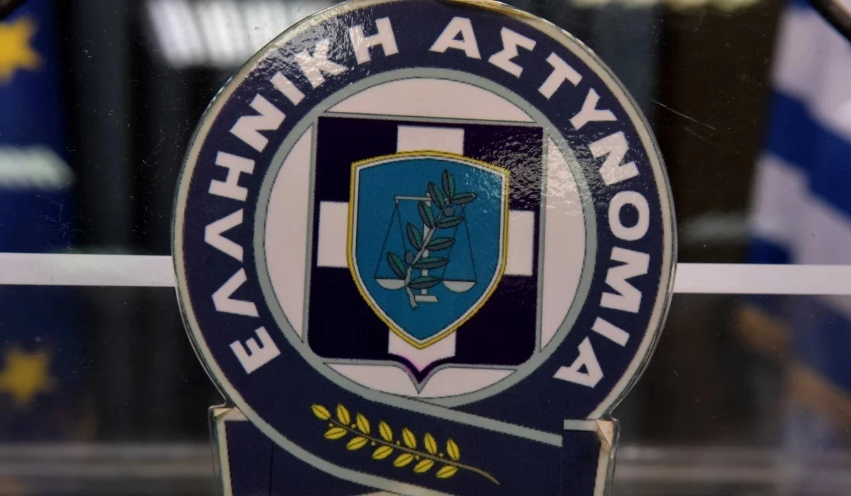 Το νέο εγχειρίδιο της ΕΛ.ΑΣ. για την ενδοοικογενειακή βία – Πότε θα διατίθενται περιπολικά