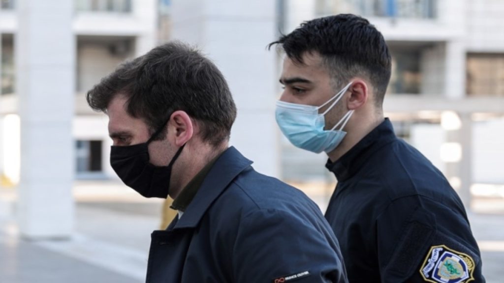 Δίκη προπονητή ιστιοπλοΐας: «Της στέρησε την παιδική της ηλικία» λέει η μητέρα της ανήλικης αθλήτριας