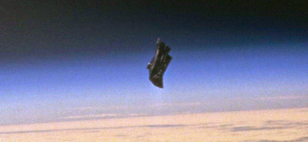 «Μαύρος Ιππότης»: Το μυστηριώδες αντικείμενο που βρίσκεται σε τροχιά γύρω από τη Γη πάνω από 50 χρόνια (βίντεο)