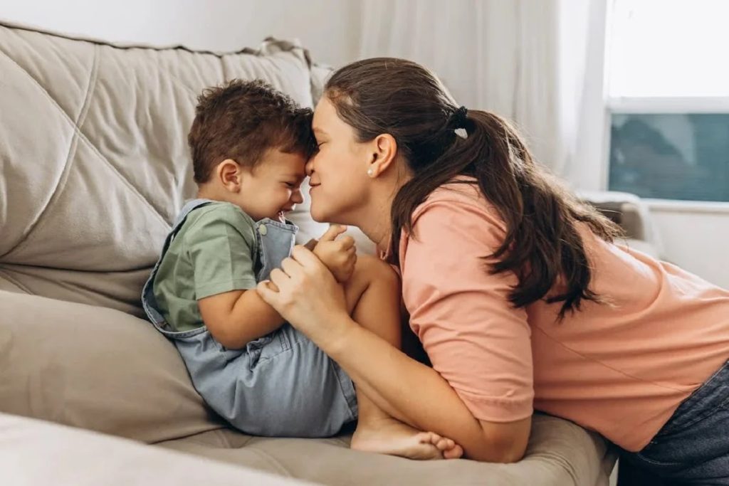 Επίδομα μητρότητας: Πώς θα το λάβουν οι μη μισθωτές – Οι προϋποθέσεις