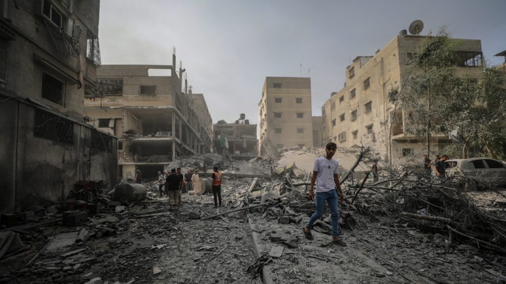 Γάζα: Το Ισραήλ αγοράζει σκηνές για να στεγάσει σχεδόν 500.000 ανθρώπους πριν από την επίθεση του στη Ράφα