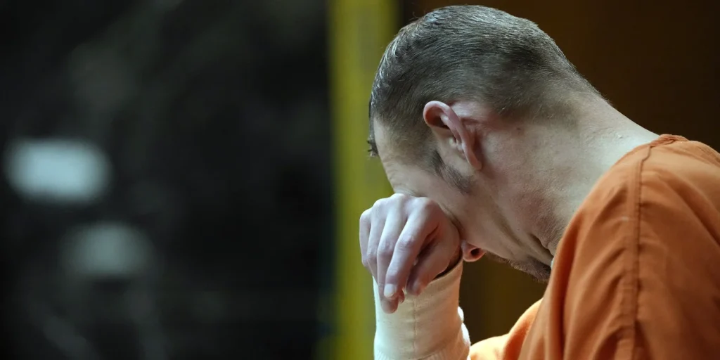 Μίσιγκαν: Σε κάθειρξη 10-15 ετών καταδικάστηκαν οι γονείς του αγοριού που πυροβόλησε και σκότωσε 4 συμμαθητές του 