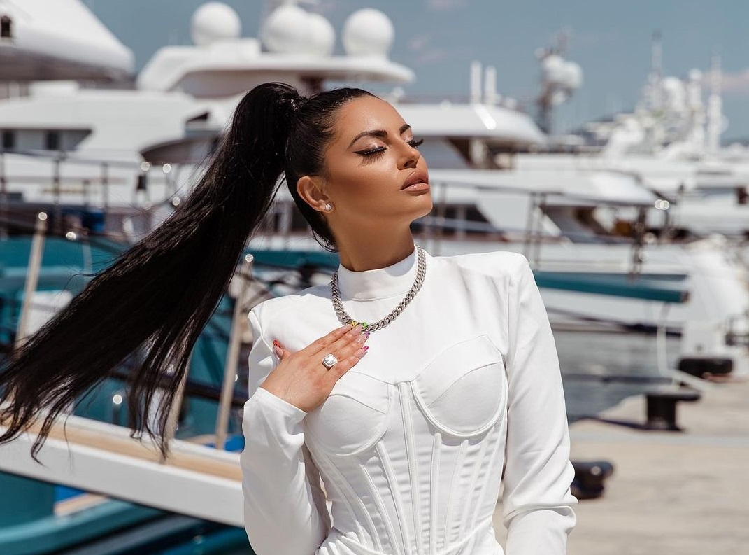 Δ.Αλεξανδράκη: «Έχω υπάρξει σε κακοποιητική σχέση – Έχω φωτογραφίες που είμαι παραμορφωμένη»