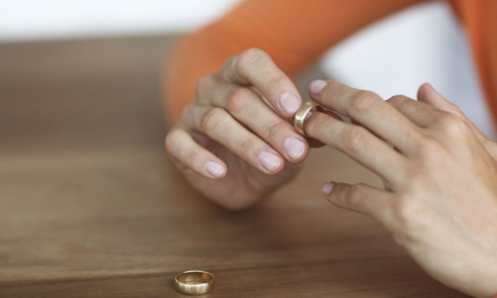 Νέα έρευνα: O γάμος σε αυτή την ηλικία οδήγησε το 45% των ζευγαριών σε διαζύγιο