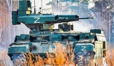 Ρωσία: Τα ρωσικά οχήματα υποστήριξης Πεζικού BMP-T Terminator και τα αναβαθμισμένα ΤΟΜΑ BMP-3 εφοδιάζονται με «έξυπνα» βλήματα (βίντεο)