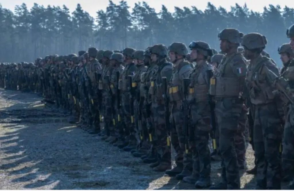 Le Monde: «Ο Ε.Μακρόν αποφάσισε ποιο Σύνταγμα πεζικού θα σταλεί να προστατεύσει την Οδησσό»