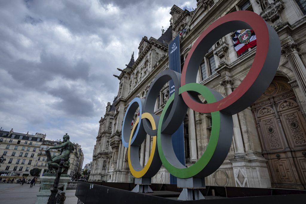 Παρίσι: Συνδικάτο απειλεί με απεργία στο δημόσιο κατά τη διάρκεια των Ολυμπιακών Αγώνων