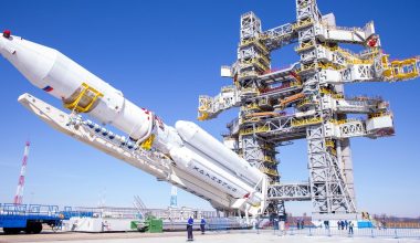 Ρωσία: Πετυχημένη η τρίτη προσπάθεια εκτόξευσης του νέου διαστημικού πυραύλου Angara-A5