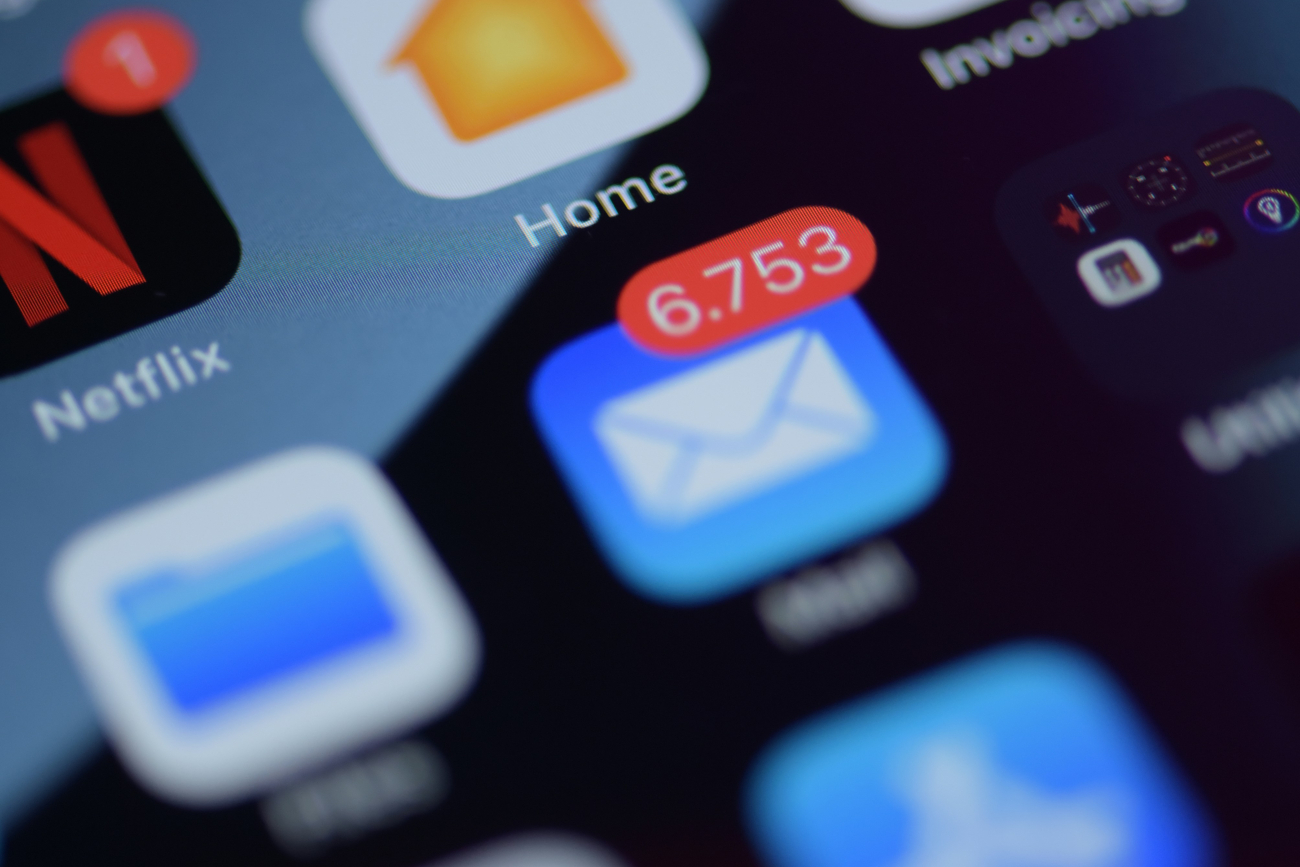 Δείτε από τι «κινδυνεύετε» αν αφήνετε τα email σας… αδιάβαστα – Τι έδειξε νέα έρευνα