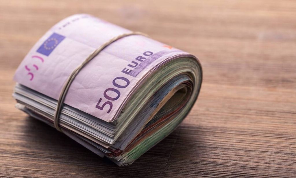Εγγύηση «μαμούθ» έως 500.000 ευρώ θα απαιτεί η Εφορία από απενεργοποιημένα για φοροδιαφυγή ή πτώχευση ΑΦΜ