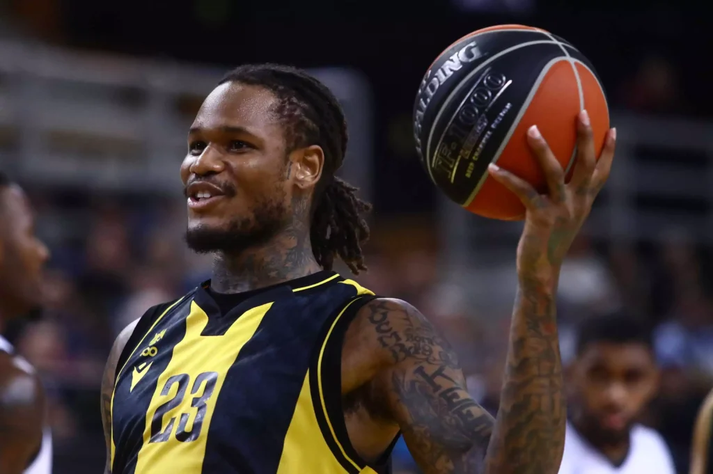 Μπεν ΜάκΛεμορ: «Δεν είμαι βιαστής – Η αλήθεια θα λάμψει» λέει ο πρώην παίκτης της ΑΕΚ 