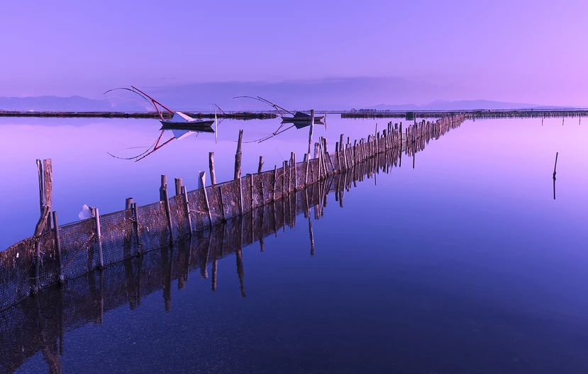Όχι δεν είναι ψεύτικη: Η λιμνοθάλασσα του Μεσολογγίου μοιάζει σαν πίνακας ζωγραφικής (φώτο)