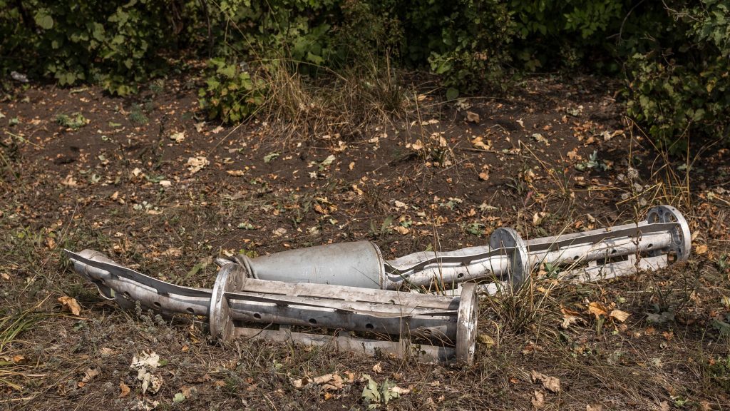 Έγκλημα κατά αμάχων στο Τοκμάκ – Οι Ουκρανοί χτυπούν κατοικημένες περιοχές με πυρομαχικά διασποράς