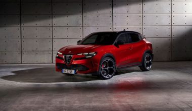 Γιατί η νέα Alfa Romeo Milano εξαγρίωσε τους Ιταλούς;