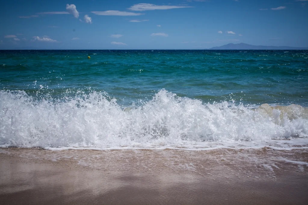 Καιρός: Σαββατοκύριακο με υψηλές θερμοκρασίες και μποφόρ