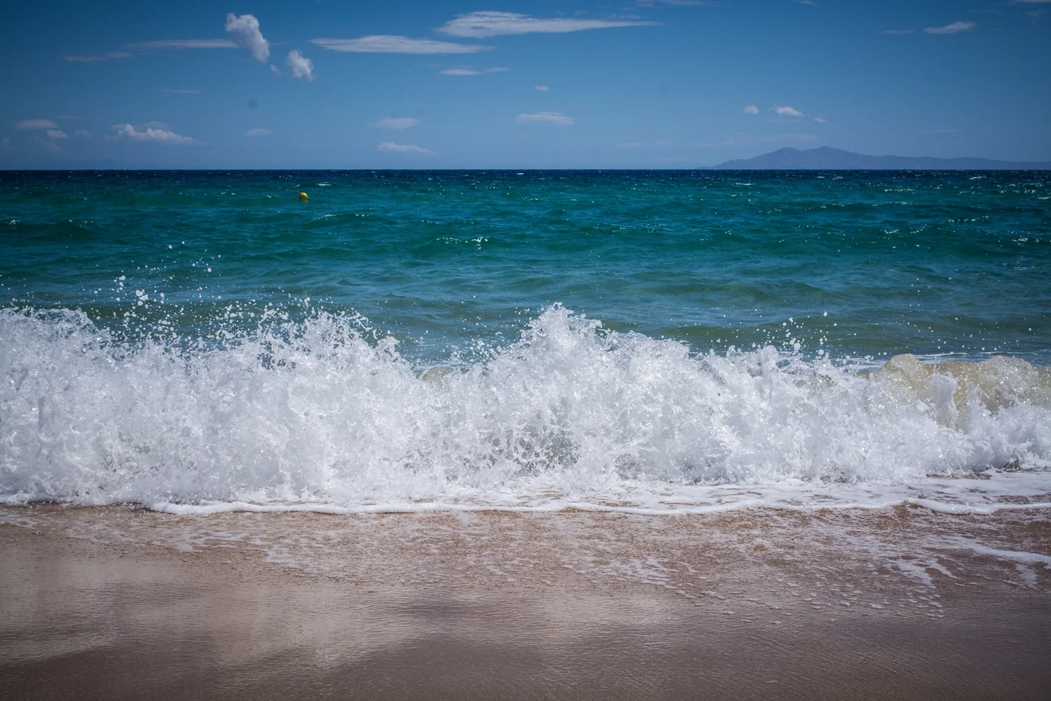 Καιρός: Σαββατοκύριακο με υψηλές θερμοκρασίες και μποφόρ