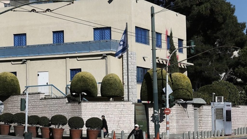 «Είμαστε δυνατοί, είμαστε έτοιμοι, είμαστε ανθεκτικοί» – Η ανάρτηση της ισραηλινής πρεσβείας για την επίθεση του Ιράν