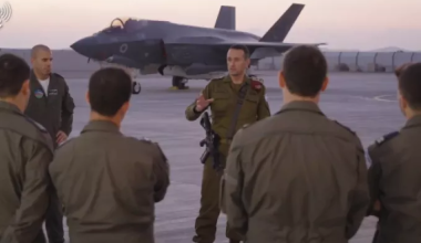 Ισραήλ: Ο Ερζί Χαλέβι επισκέφθηκε τη βάση Ναμπατίμ – «Η χώρα προτίθεται να απαντήσει στο Ιράν» (βίντεο)