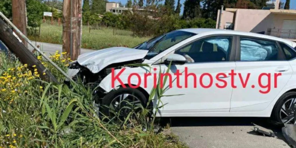 Κόρινθος: Aυτοκίνητα συγκρούστηκαν και το ένα καρφώθηκε σε κολώνα (φωτο)