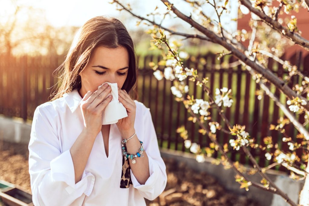 Αλλεργίες: Πώς εκδηλώνονται – Τι πρέπει να προσέχετε