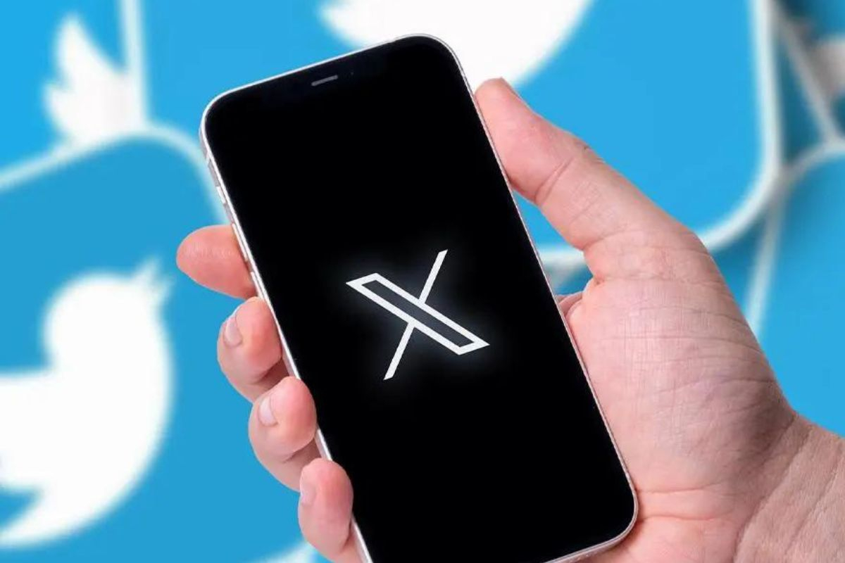 Ο Έλον Μασκ εξετάζει να χρεώνει τους νέους χρήστες για να δημοσιεύουν στο «Χ»