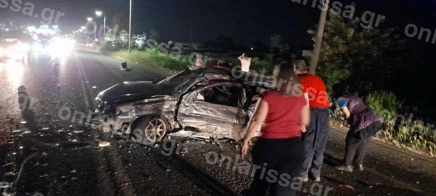 Τροχαίο ατύχημα στην παλαιά ΕΟ Λάρισας-Θεσσαλονίκης – Τέσσερις τραυματίες (φώτο-βίντεο)