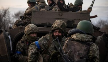 Politico: «Η Ουκρανία κατευθύνεται προς την ήττα» – «Το Κίεβο περιμένει μεγάλες απώλειες»
