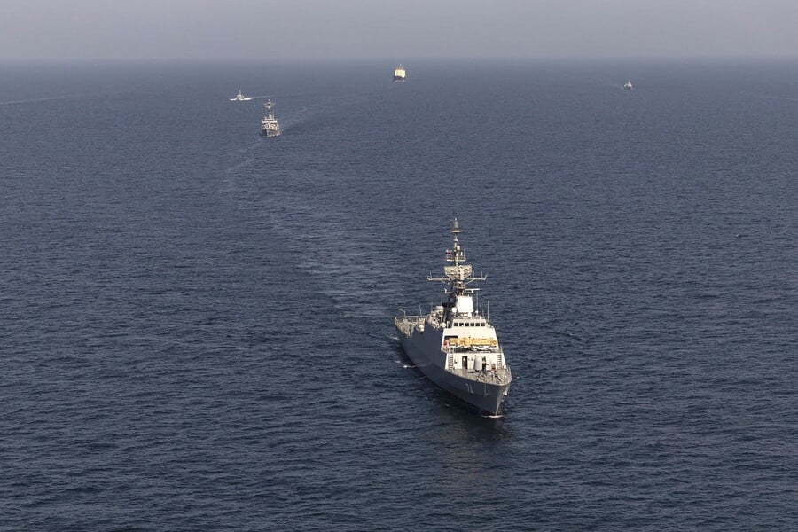 Ιράν: Συνοδεία του Ναυτικού η διέλευση των ιρανικών εμπορικών πλοίων στην Ερυθρά Θάλασσα