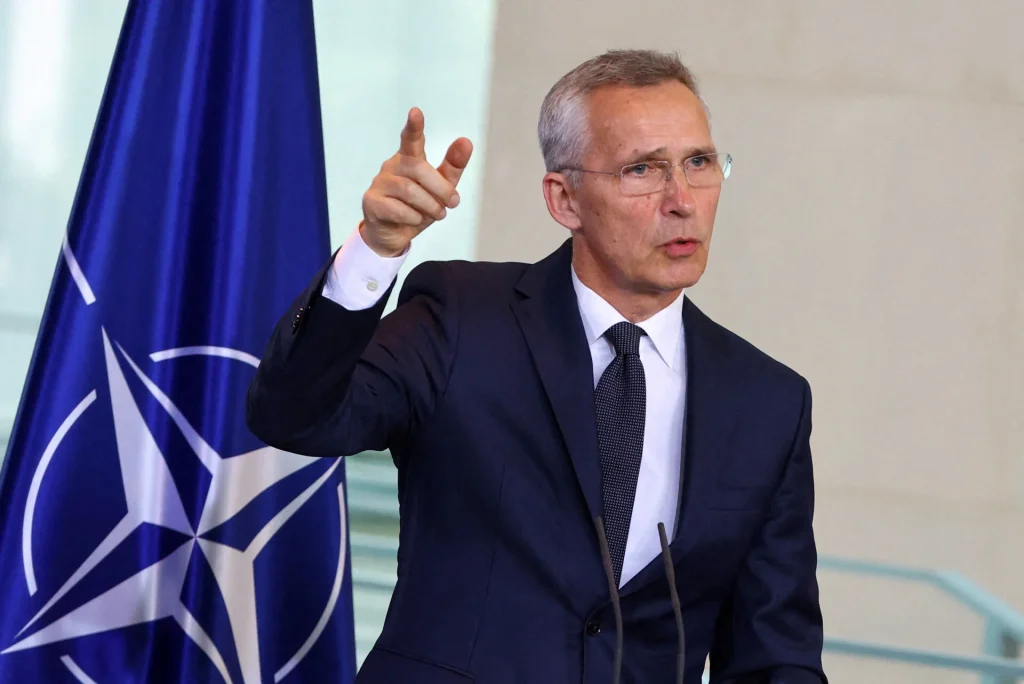 Ο Γ.Στόλτενμπεργκ ανακοίνωσε συνεδρίαση του ΝΑΤΟ για αεράμυνα και πυρομαχικά στην Ουκρανία
